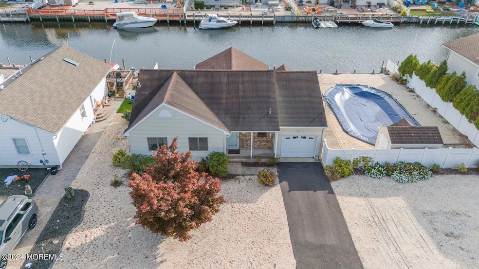 615 Bowsprit Point, Lanoka Harbor, NJ 08
