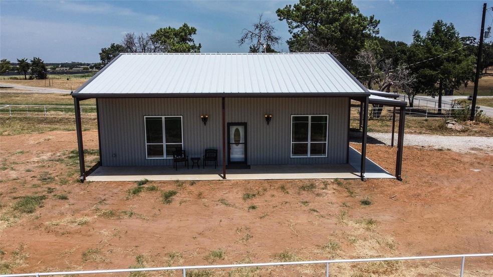 677 Mcvoid Rd, Springtown, TX 76082 - photo 1