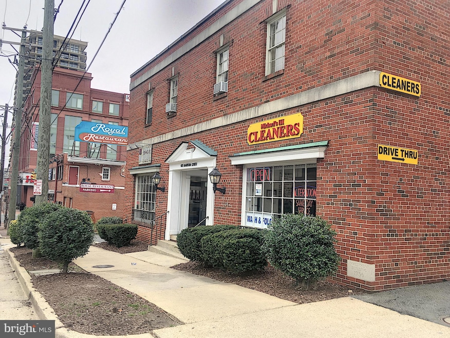 610 Madison St unit 202, Alexandria, VA 22314 - photo 1