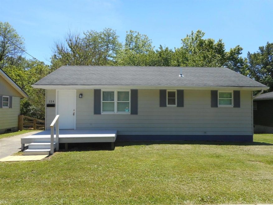 124 Orchard View Ln, Blanchester, OH 45107 - photo 1