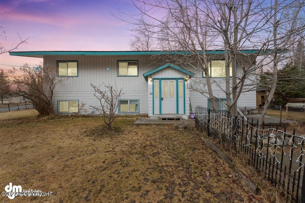 01-Exterior Front MS_6027_DTE