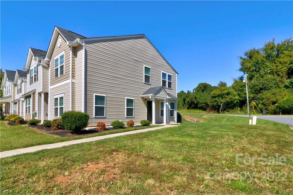 808 Ranchero St, Statesville, NC 28677 - photo 1