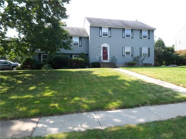 384 Hang Dog Ln, Wethersfield, CT 06109 - photo 1