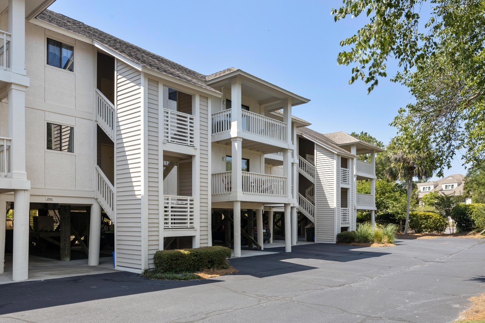 131677-CoastalREphoto2062LongbendDr-20