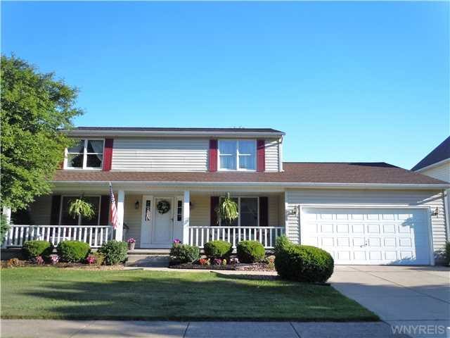 849 Thomas Fox Dr W, North Tonawanda, NY 14120 - photo 1