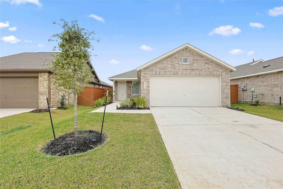1135 Rustic Willow Dr, Beasley, TX 77417 - photo 1