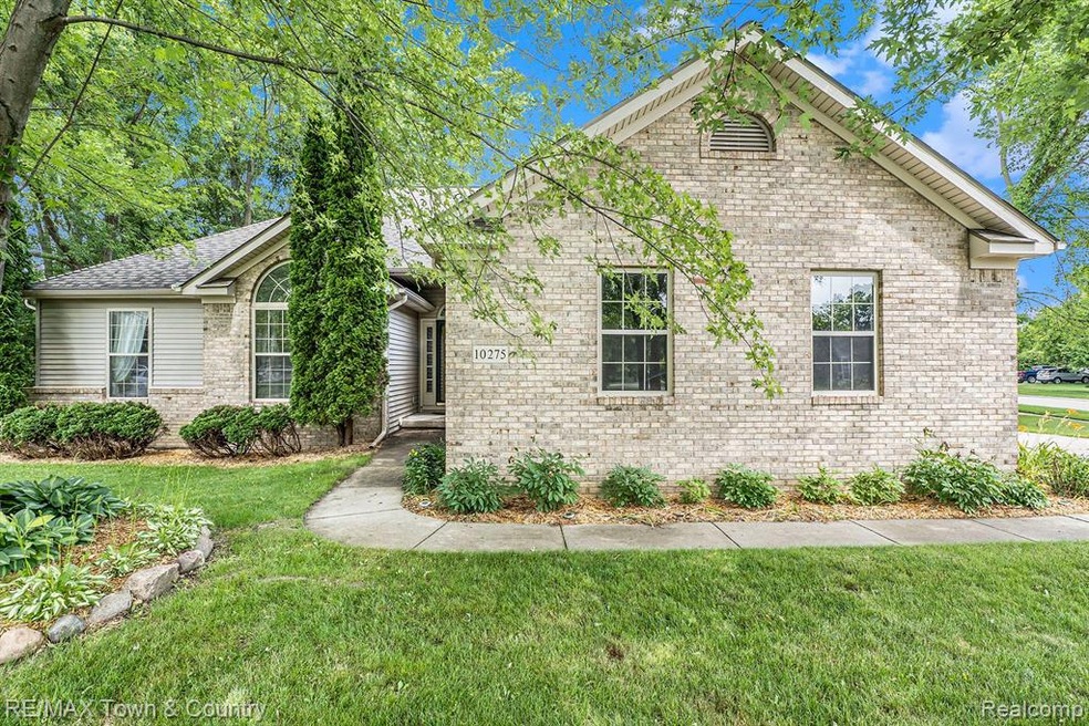 10275 Coachman Ct unit 22, Davison, MI 48423 - photo 1