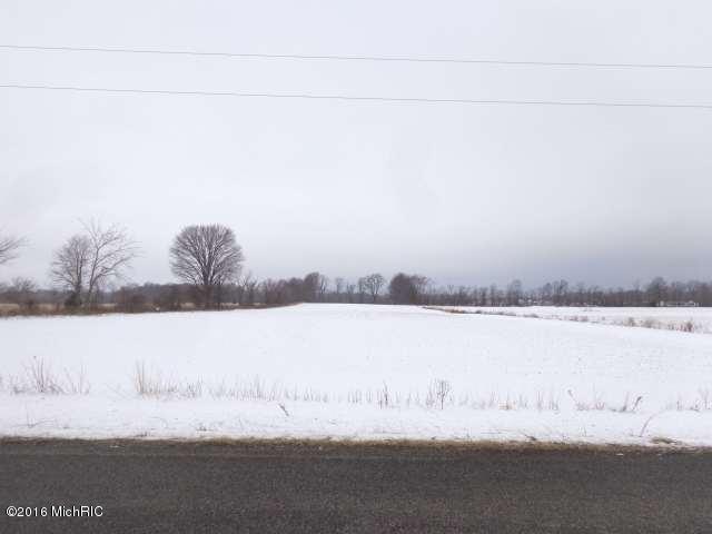 15510 S Pardee Rd, Lakeside, MI 49128 - photo 1