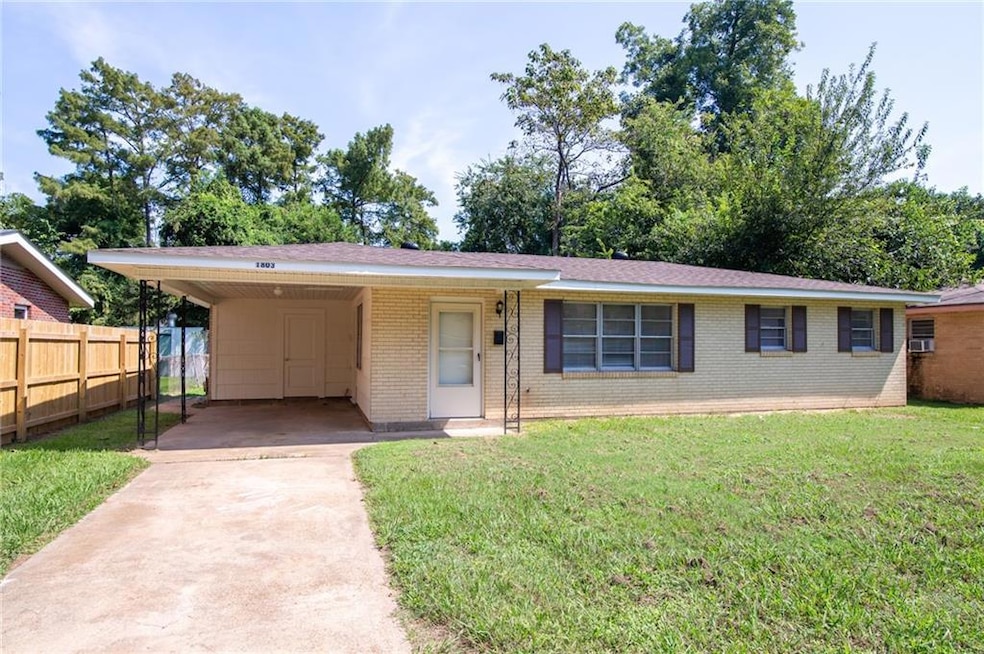 1803 Shannon Rd, Alexandria, LA 71301 - photo 1