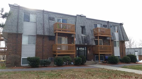 10 Hazelwood Ave unit 15, Dracut, MA 01826 - photo 1