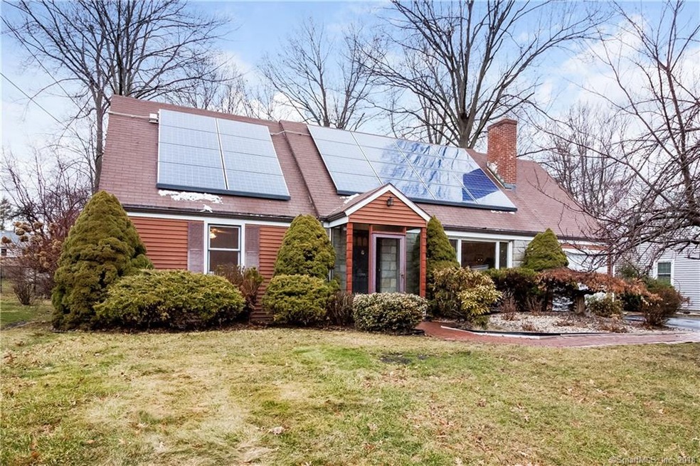 146 Brewster Rd, West Hartford, CT 06117 - photo 1