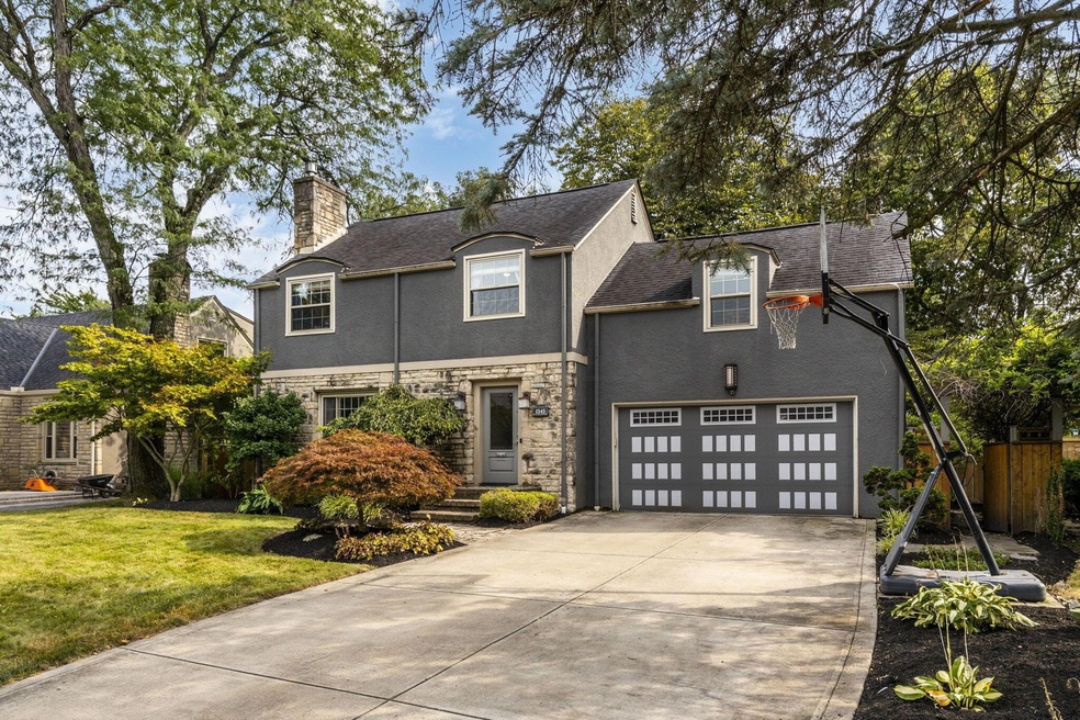 1-web-or-mls-2023-8-23 1545 Barrington R
