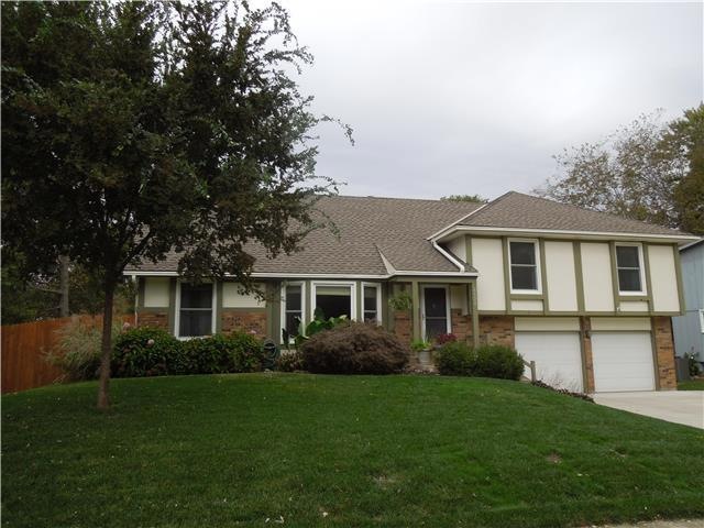 6624 Goode Dr, Shawnee, KS 66216 - photo 1