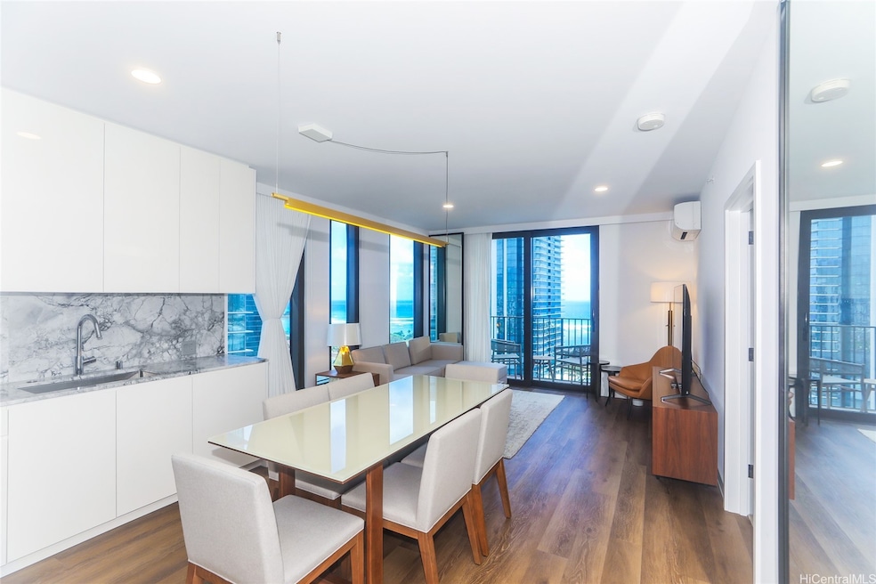 Sold $1,224,000 • Co-Listing Agent