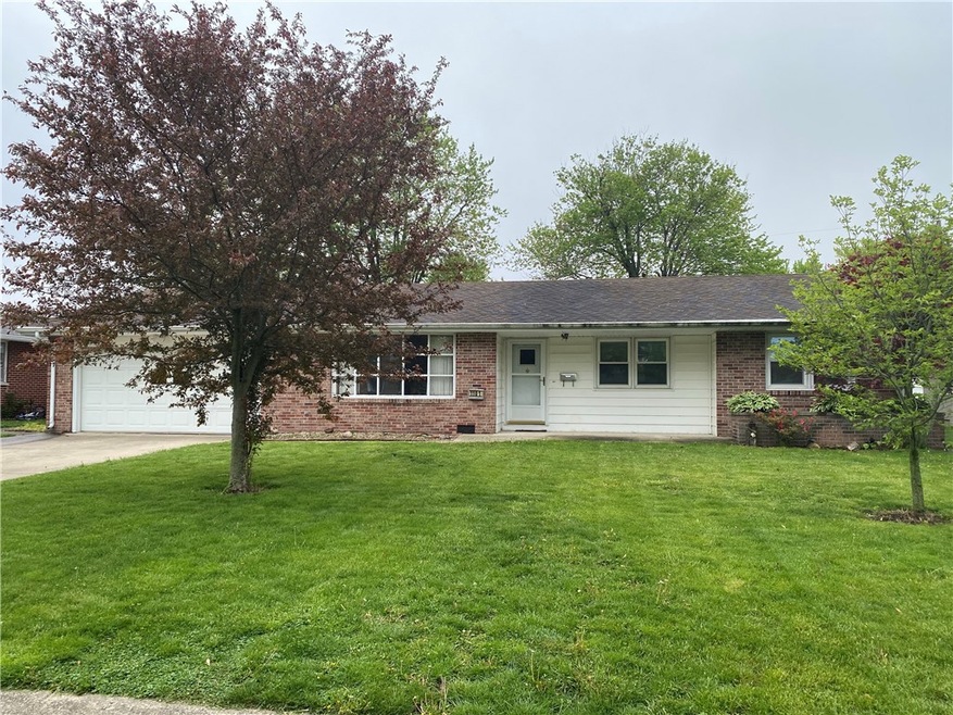 1101 Annis Ave, Mattoon, IL 61938 - photo 1