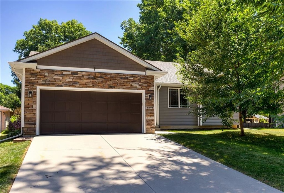 2805 54th St, Des Moines, IA 50310 - photo 1