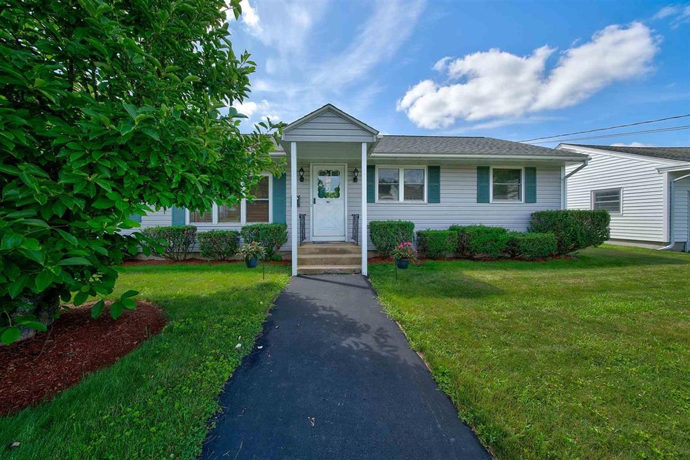 105 Miami Ct, Manchester, NH 03103 - photo 1