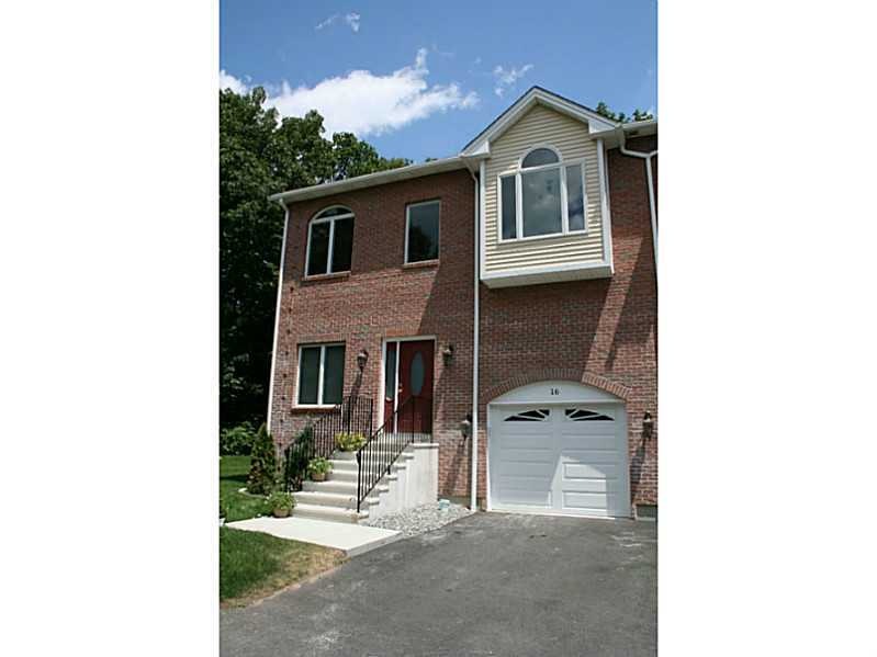 131 Fruit Hill Ave unit 16, North Providence, RI 02911 - photo 1