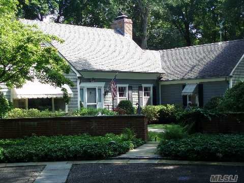 unlisted-address, Glen Cove, NY 11542 - photo 1