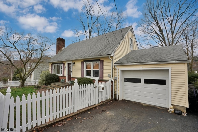 41 Mine Ave, Bernardsville, NJ 07924 - photo 1