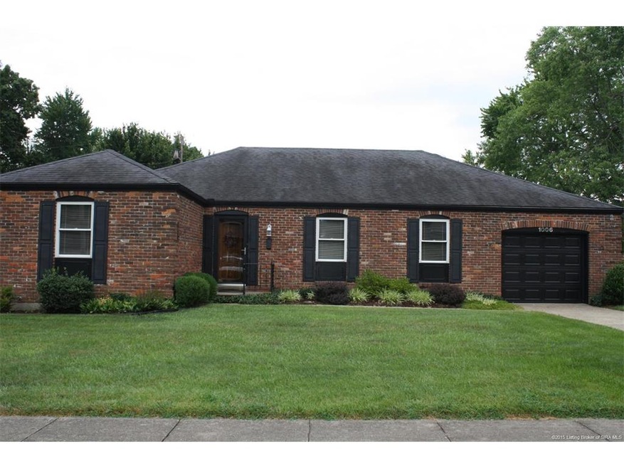 1006 Castlewood Dr, New Albany, IN 47150 - photo 1