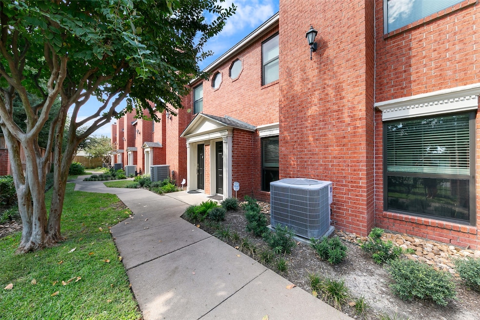 Welcome to 3330 Las Palmas Street #19