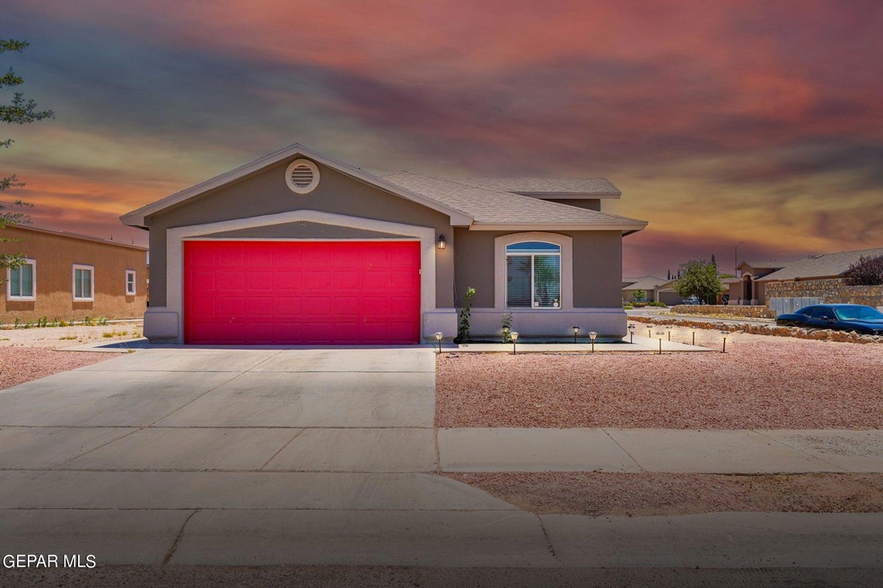 14300 Desert Cactus Dr, Horizon City, TX 79928 - photo 1