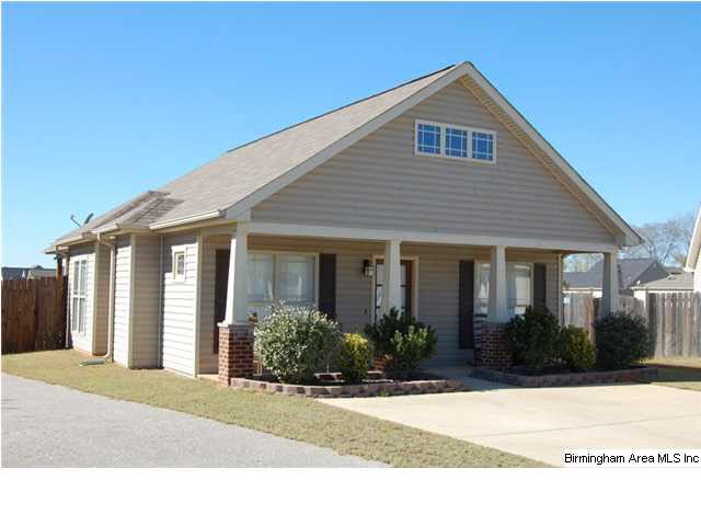 Located in quiet culdesac