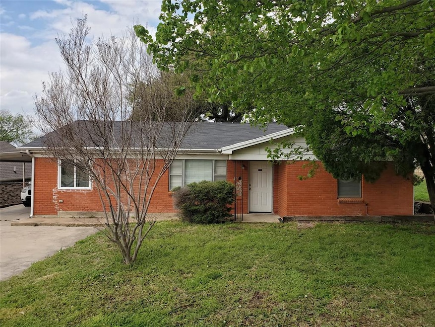 8504 Gibbs Dr, Fort Worth, TX 76108 - photo 1