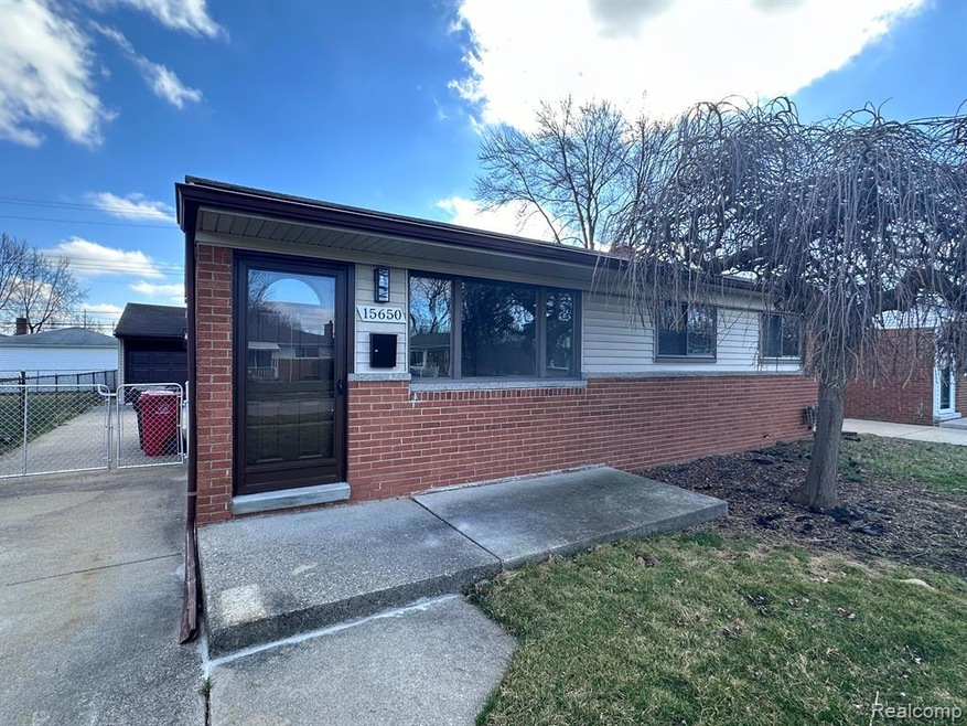 15650 Flanagan St, Roseville, MI 48066 - photo 1