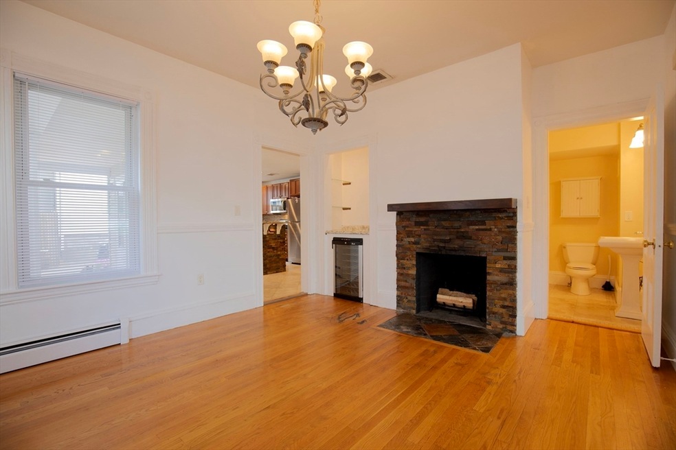 115 Taylor St unit 2, Waltham, MA 02453 - photo 1