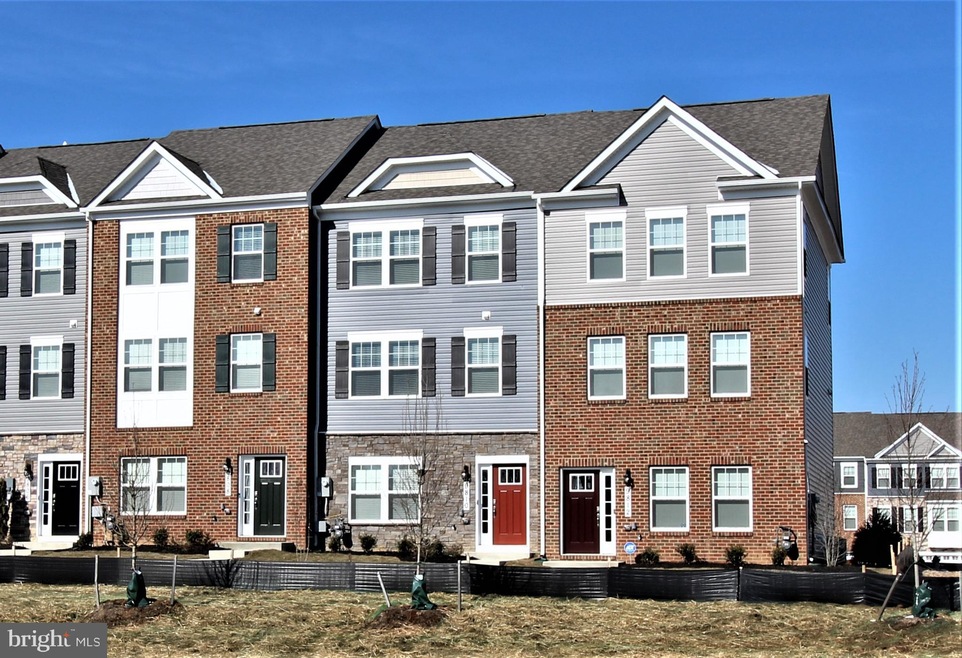 9810 Ruby Lockhart Blvd, Bowie, MD 20721 - photo 1