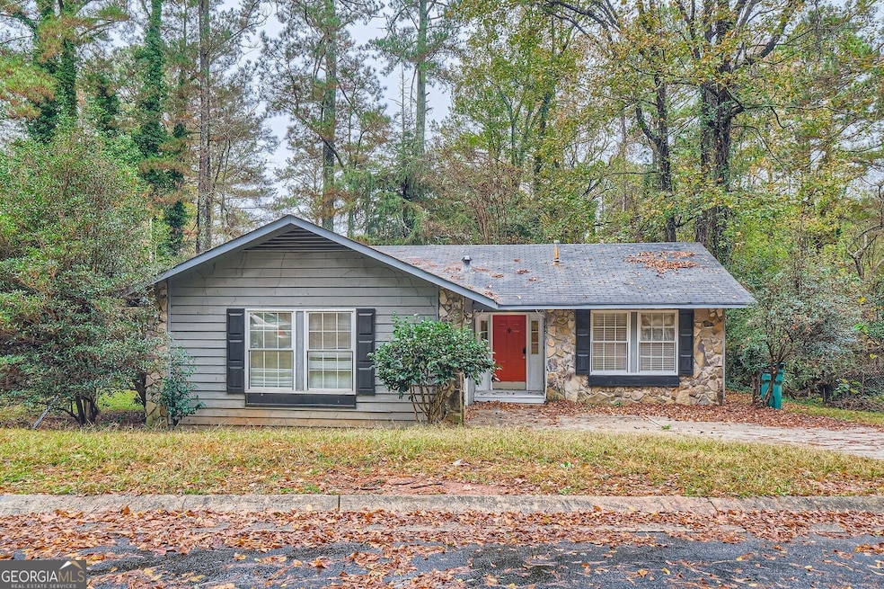 8651 Woodside Ln, Jonesboro, GA 30238 - photo 1