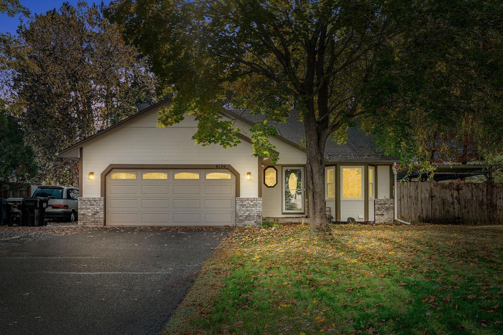 1-web-or-mls-4134 145th Ln-1.jpg