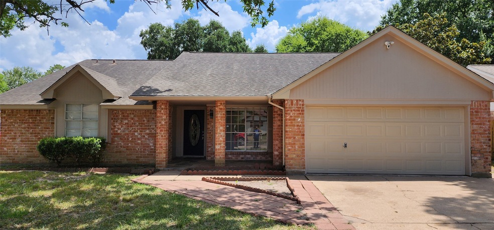 3423 Lemon Tree Ln, Houston, TX 77088 - photo 1