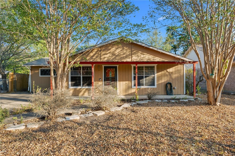 2412 Driftwood Dr, Bryan, TX 77803 - photo 1