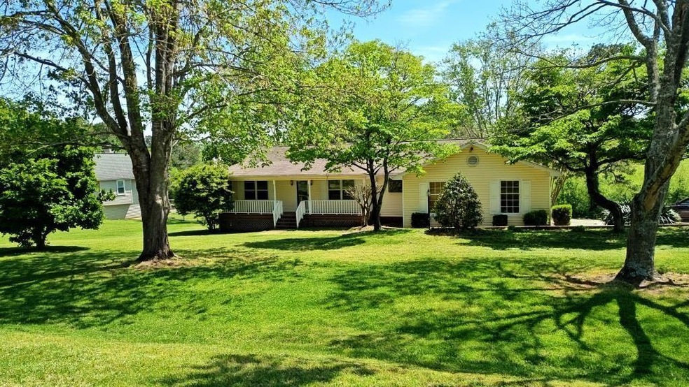 4614 Pond House Rd, Flowery Branch, GA 30542 - photo 1