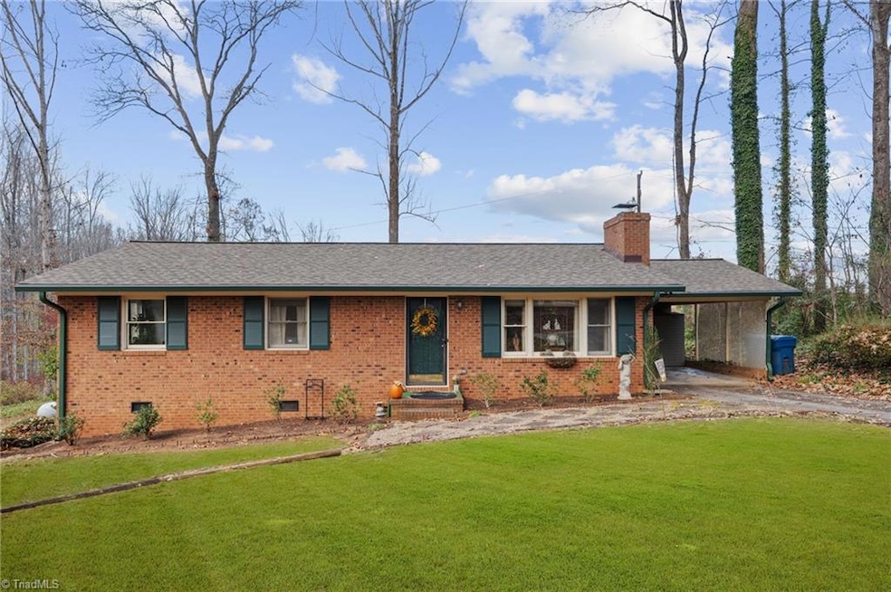 7300 Prentiss Rd, Greensboro, NC 27409 - photo 1