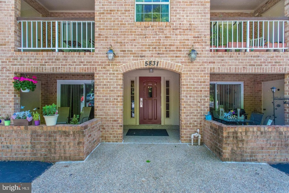 5831 Cove Landing Rd unit 202, Burke, VA 22015 - photo 1