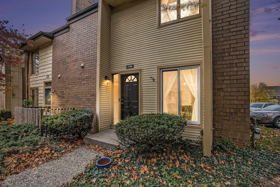 2700 Birchcrest Dr SE unit 9, Grand Rapids, MI 49506 - photo 1