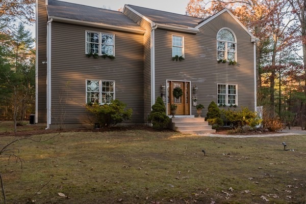 16 Ivy Ln, Pembroke, MA 02359 - photo 1