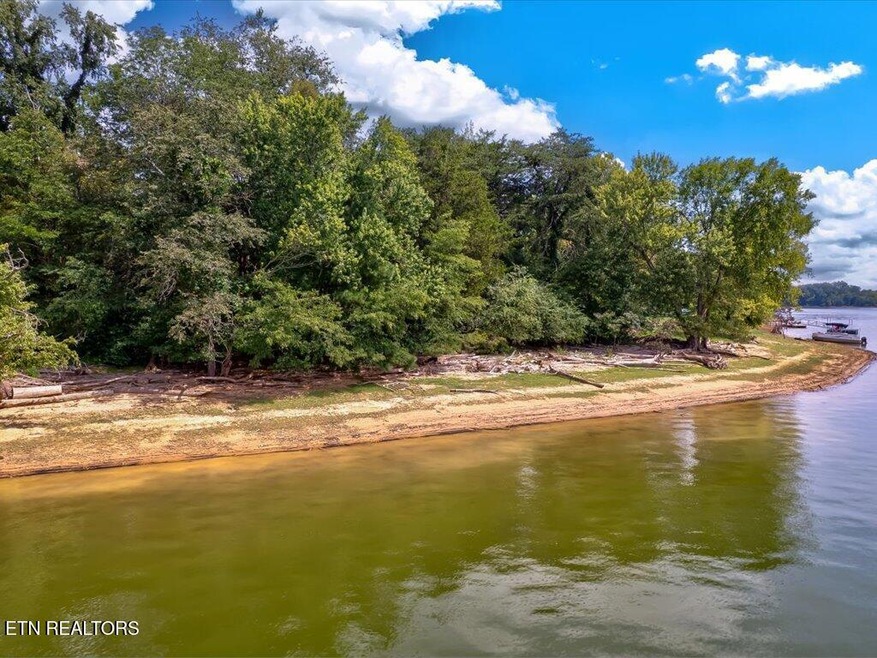 For Sale $235,000 • Co-Listing Agent