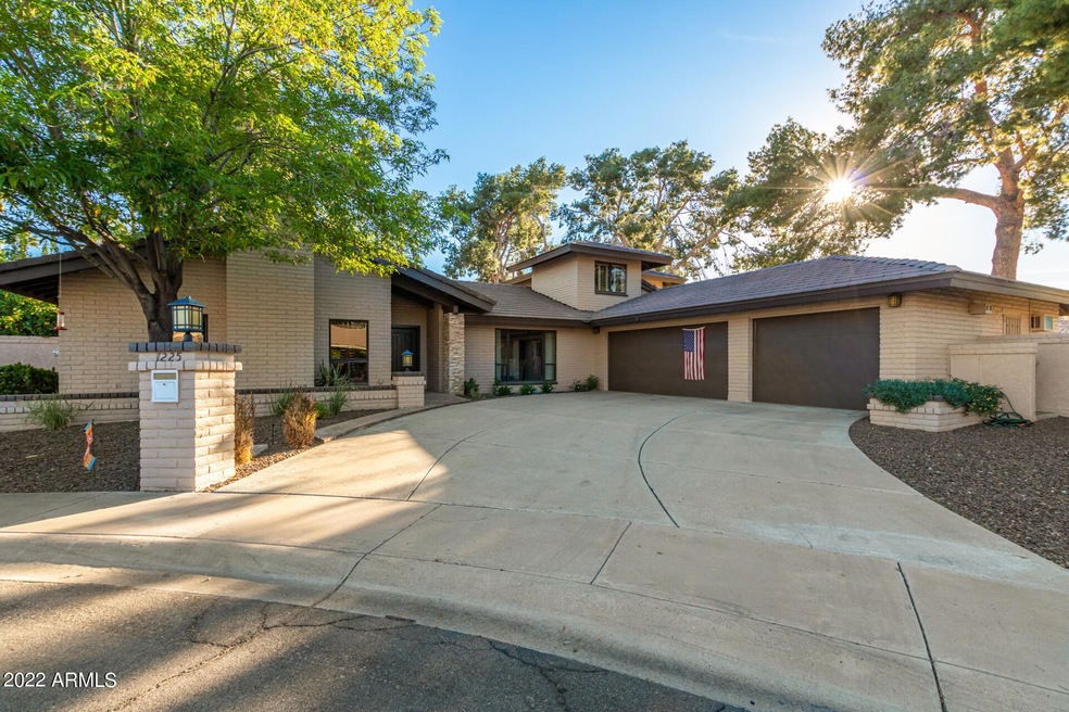 1225 W Seldon Ln, Phoenix, AZ 85021 - photo 1