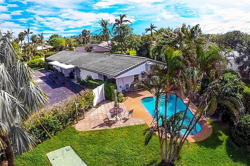 Wonderful side yard to entertain friends and enjoy