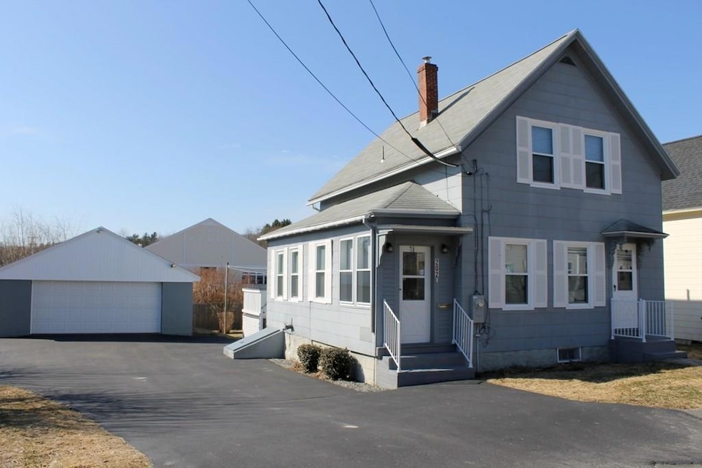 202 Cleaves St, Biddeford, ME 04005 - photo 1