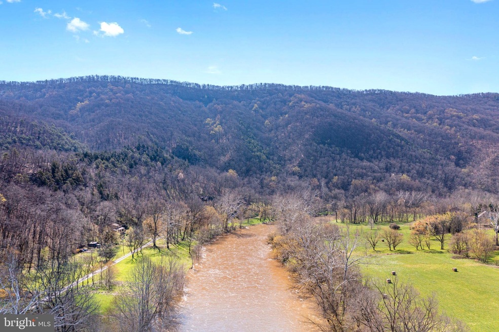 478 Deer Meadow Dr, Strasburg, VA 22657 - photo 1