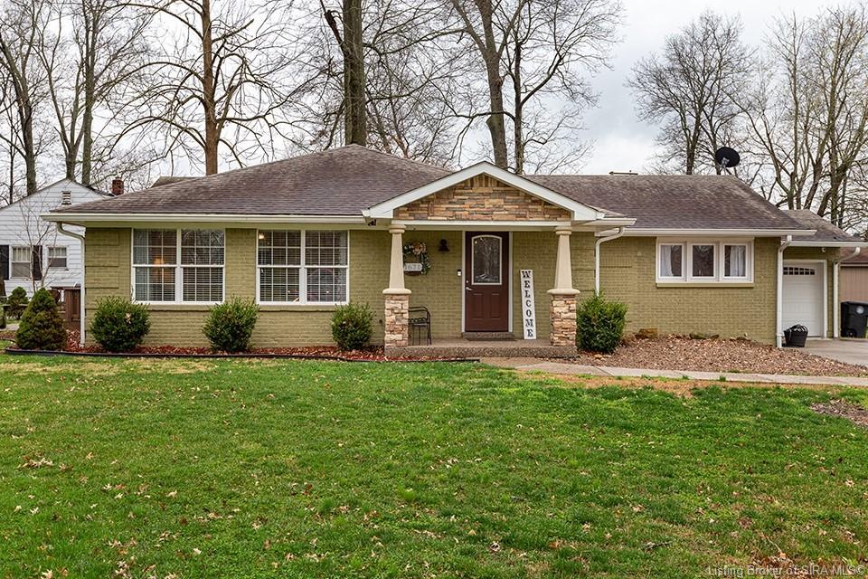 1671 Silver Creek Dr, New Albany, IN 47150 - photo 1