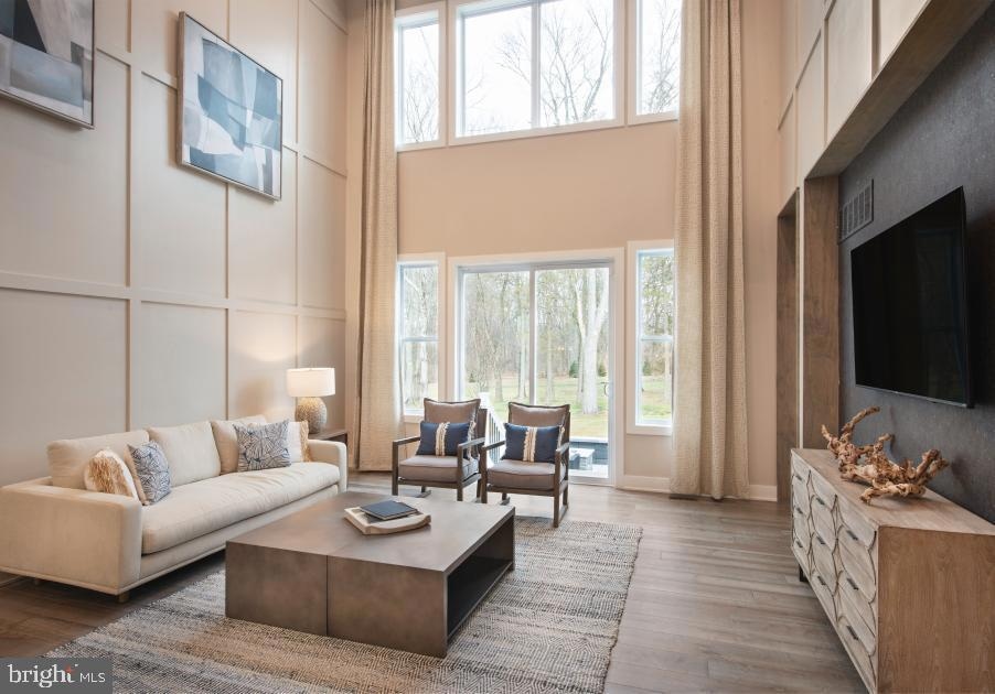 Pending $790,912 • Co-Listing Agent