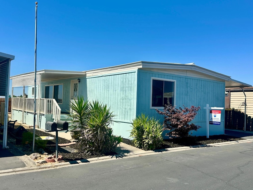 1830 E Yosemite Ave, Manteca, CA 95336 - photo 1