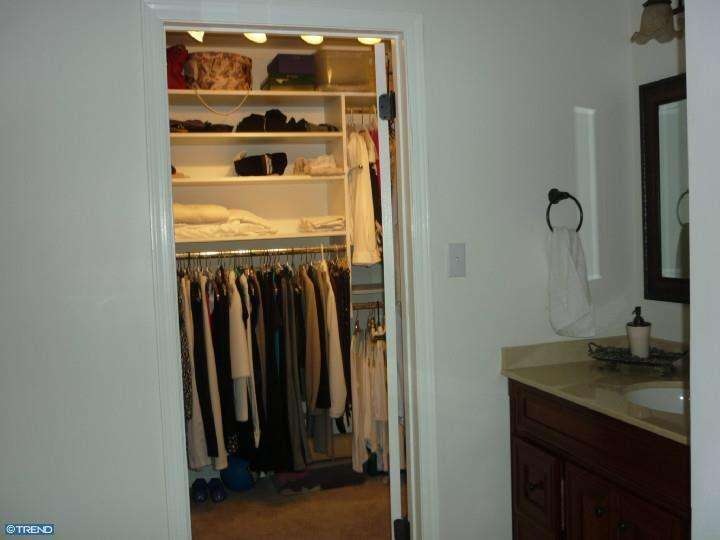 528 Kings Croft, Cherry Hill, NJ 08034 - photo 1